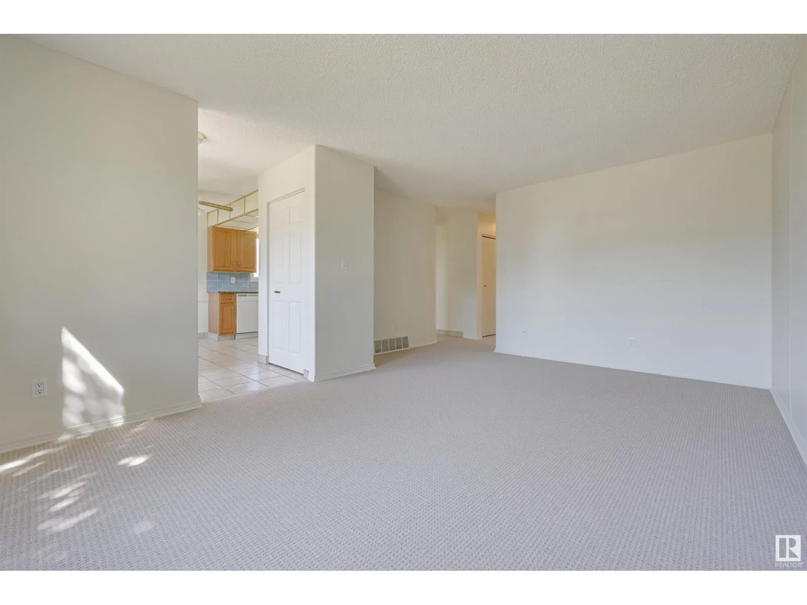 128 WESTBOURNE RD