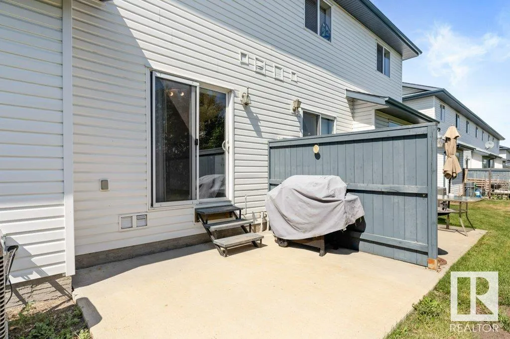 #9 450 HYNDMAN CR NW