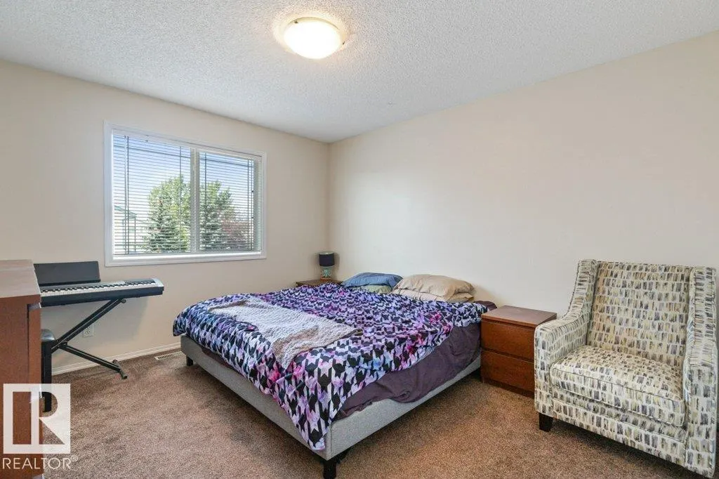 #9 450 HYNDMAN CR NW
