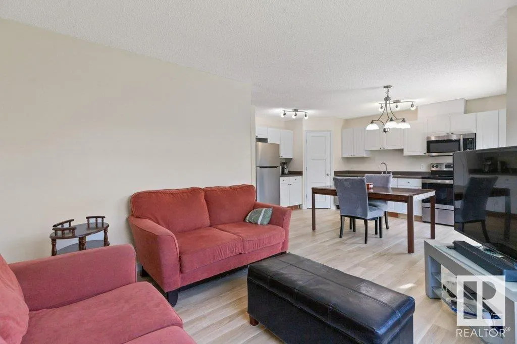 #9 450 HYNDMAN CR NW