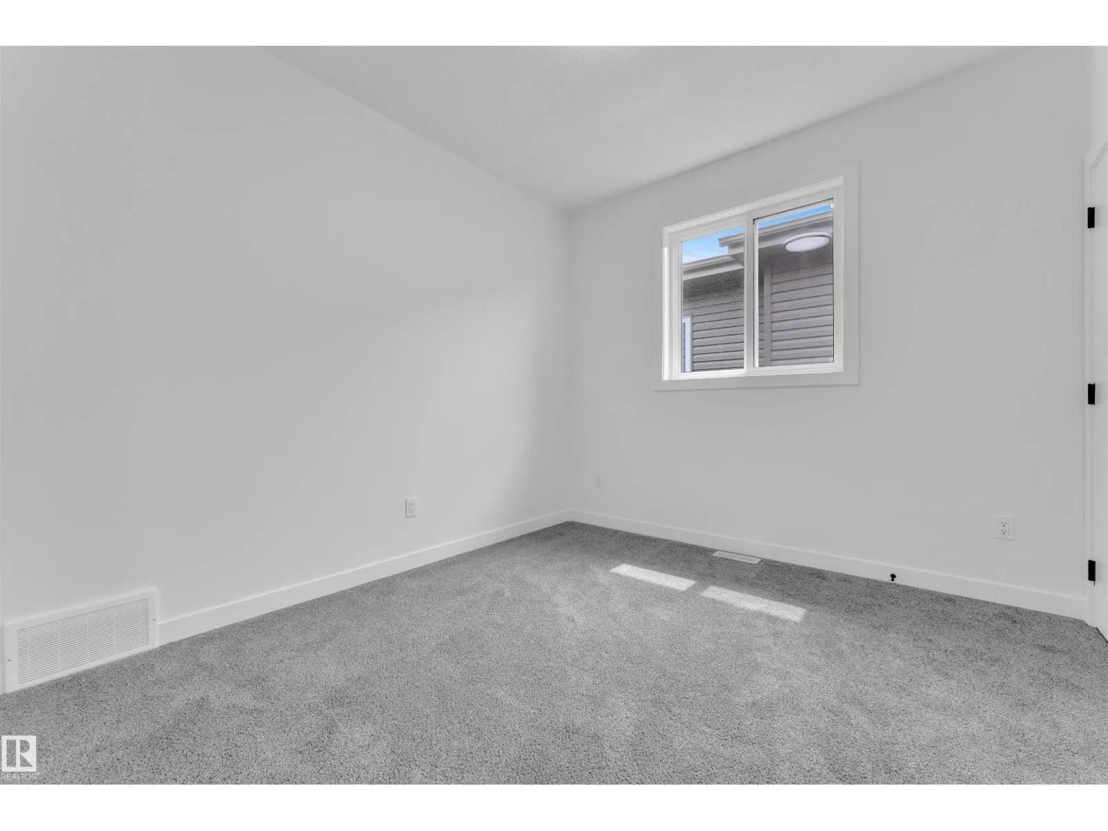404 Pine PT