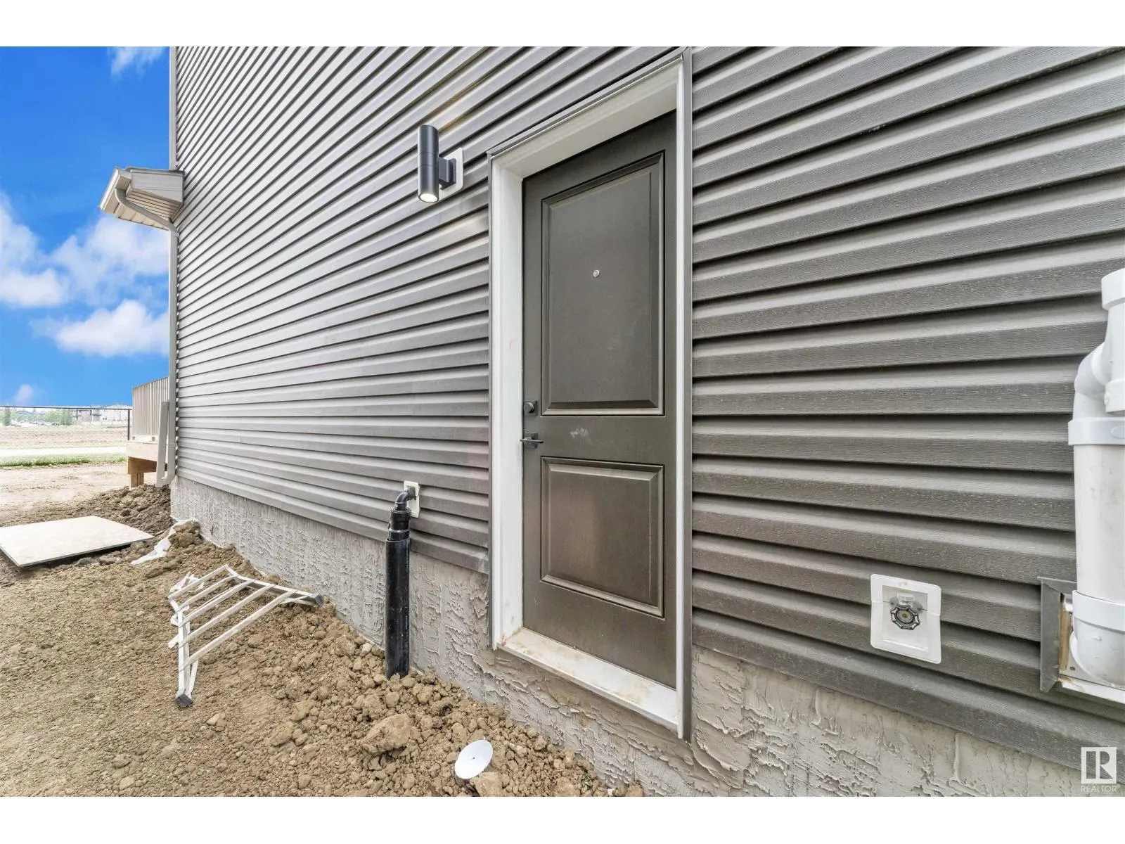 404 Pine PT