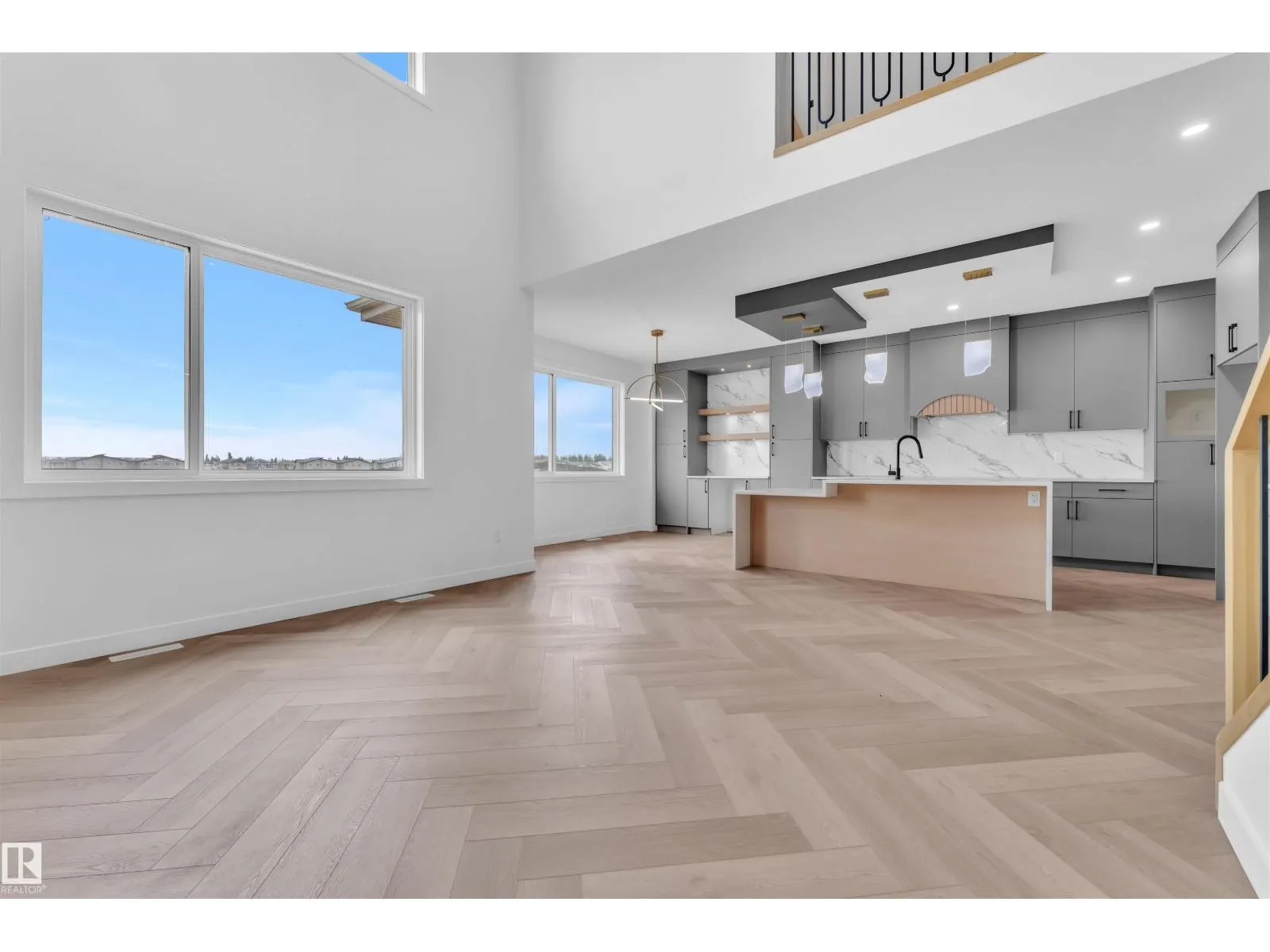 404 Pine PT