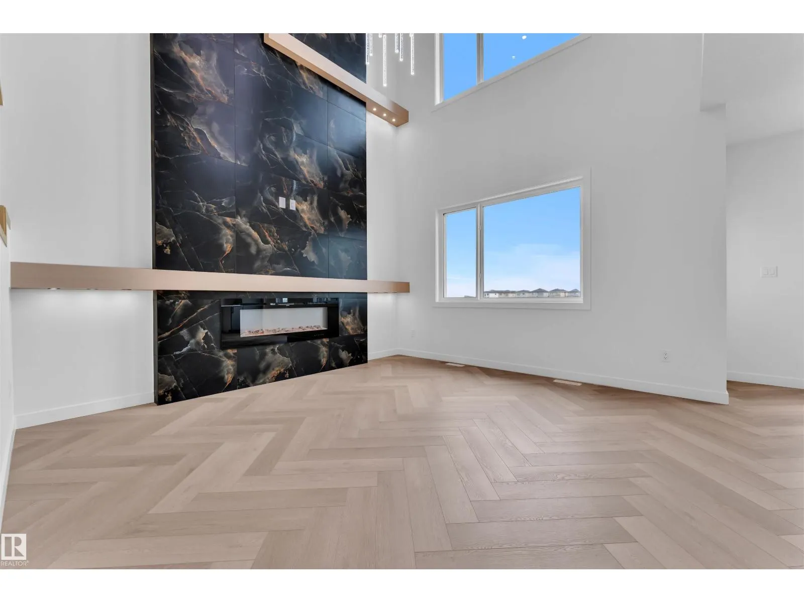 404 Pine PT