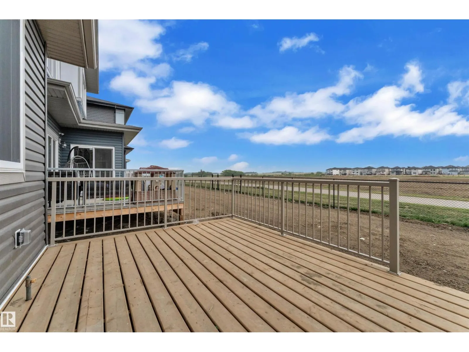 404 Pine PT