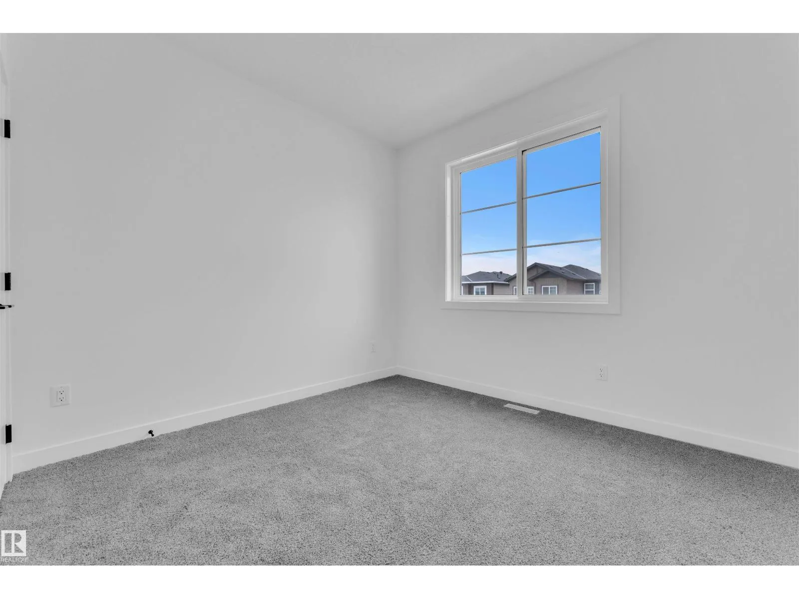 404 Pine PT