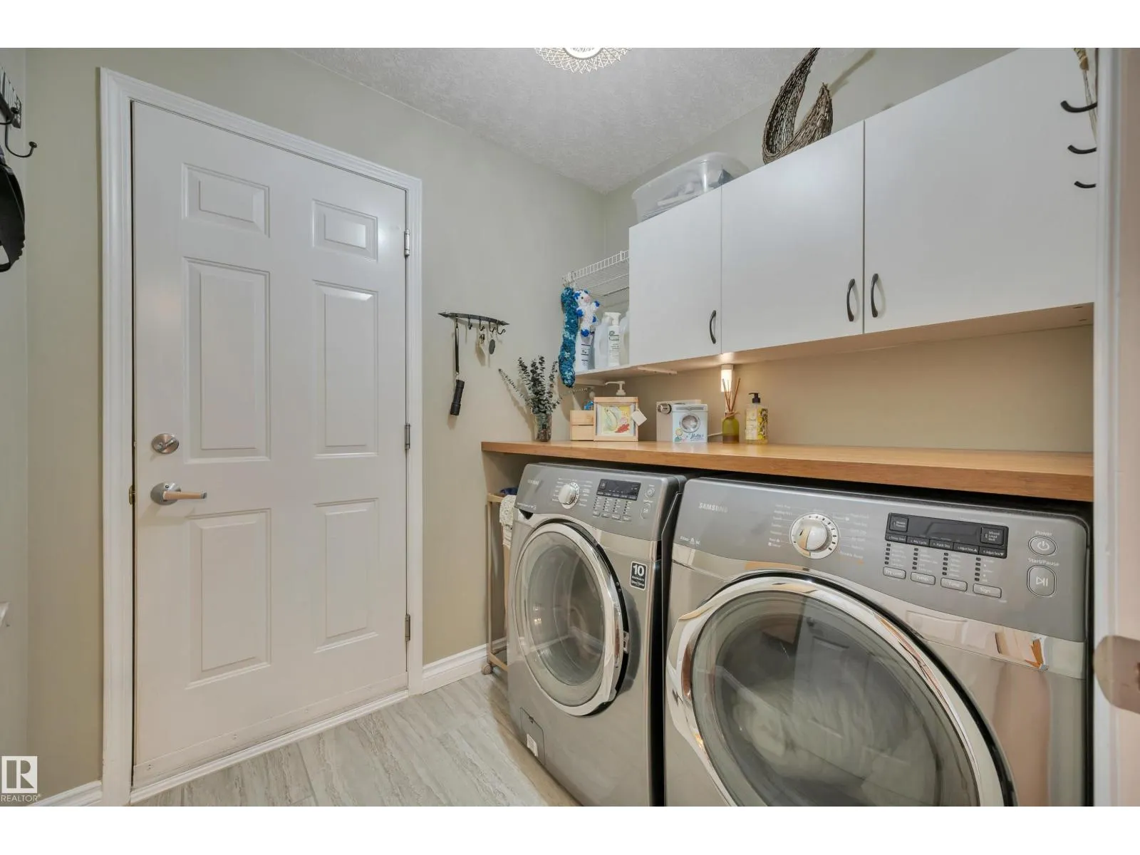 49 BERRYMORE DR