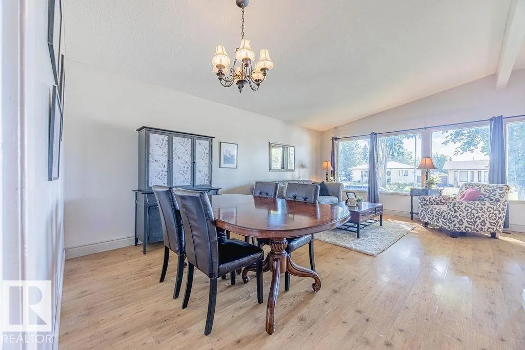 1031 STRATHCONA DR