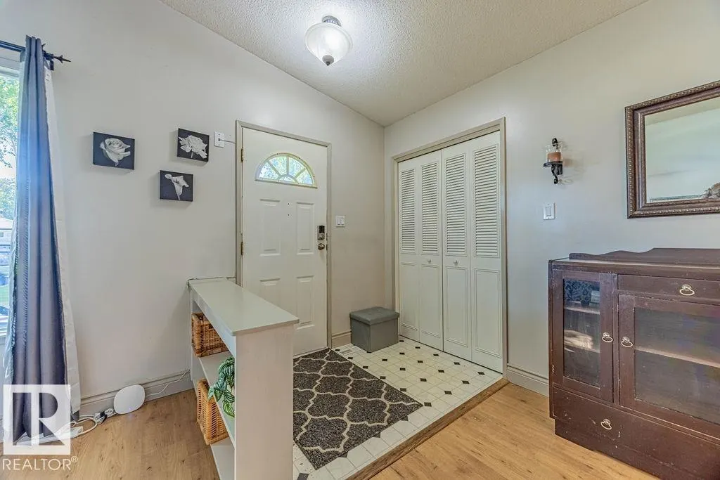 1031 STRATHCONA DR