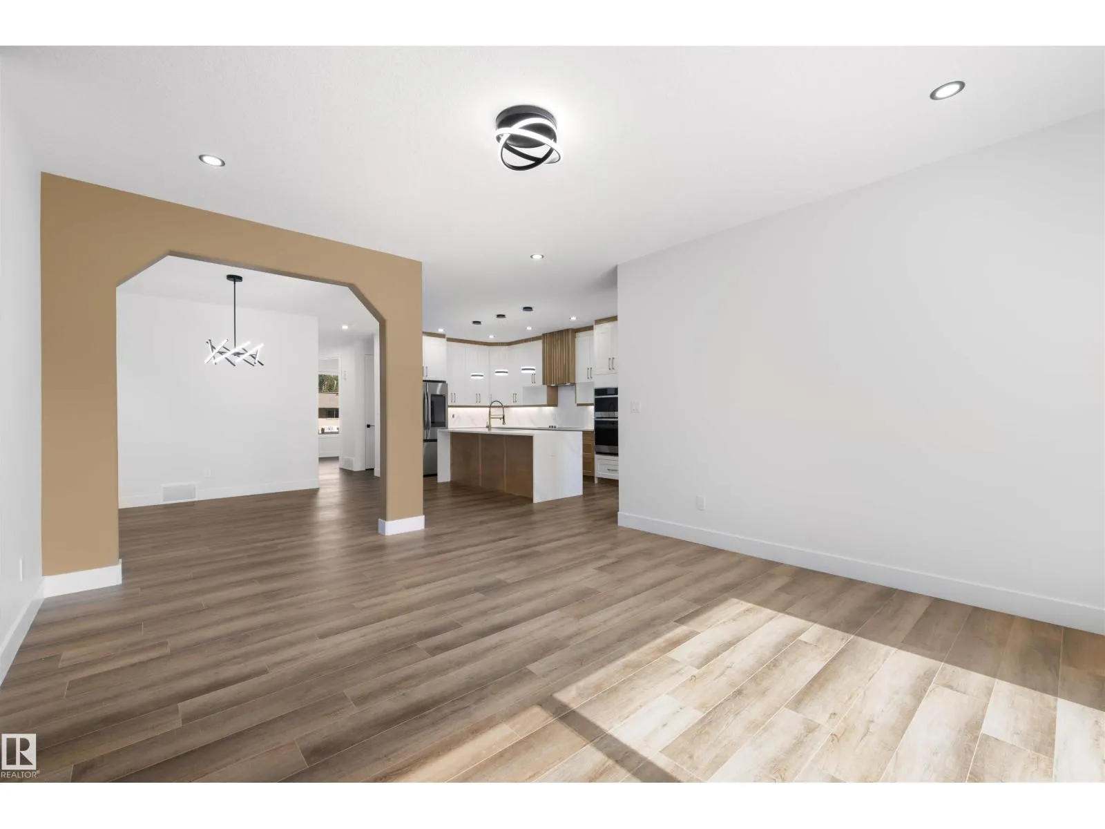 10725 65 ST NW
