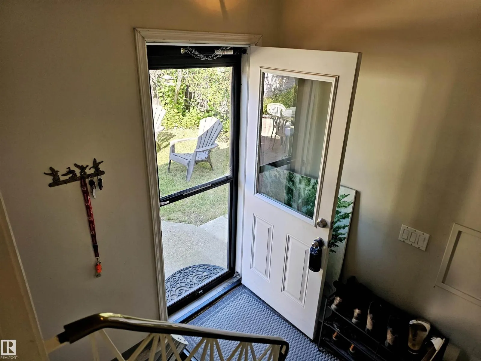 32 GATEWOOD AV