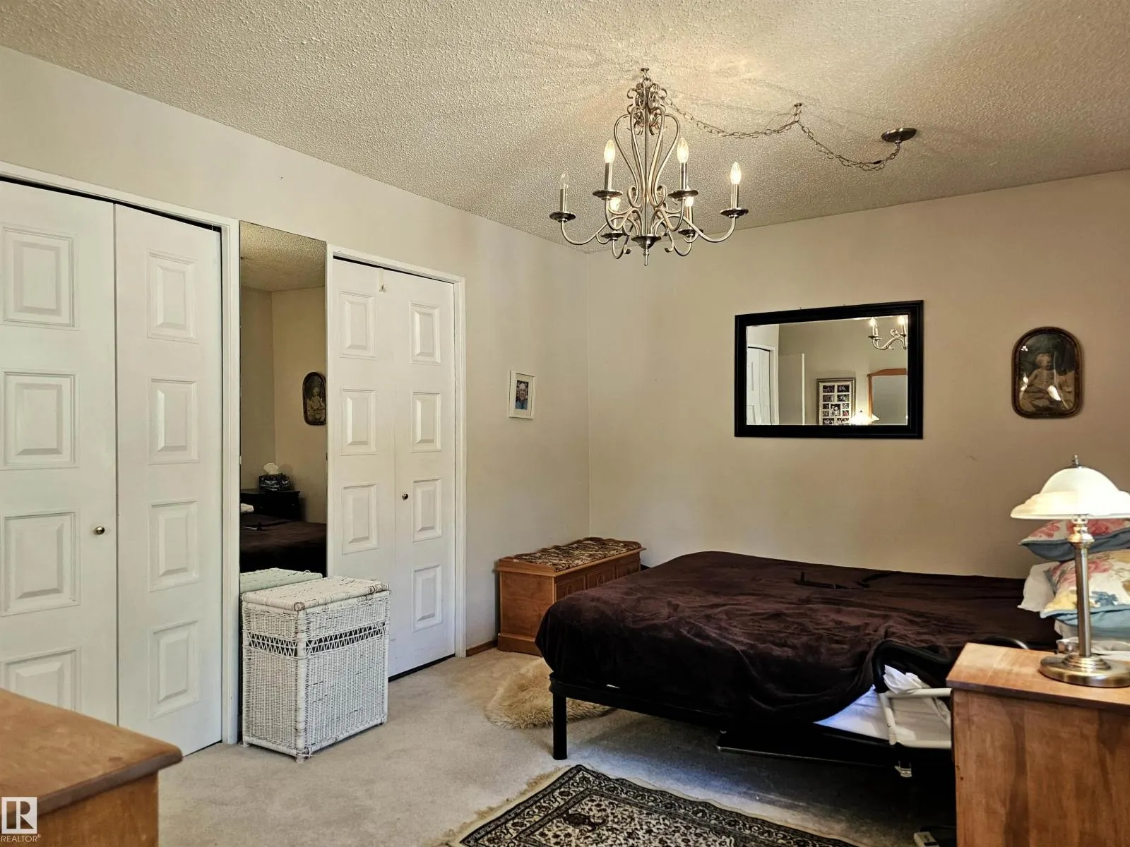 32 GATEWOOD AV
