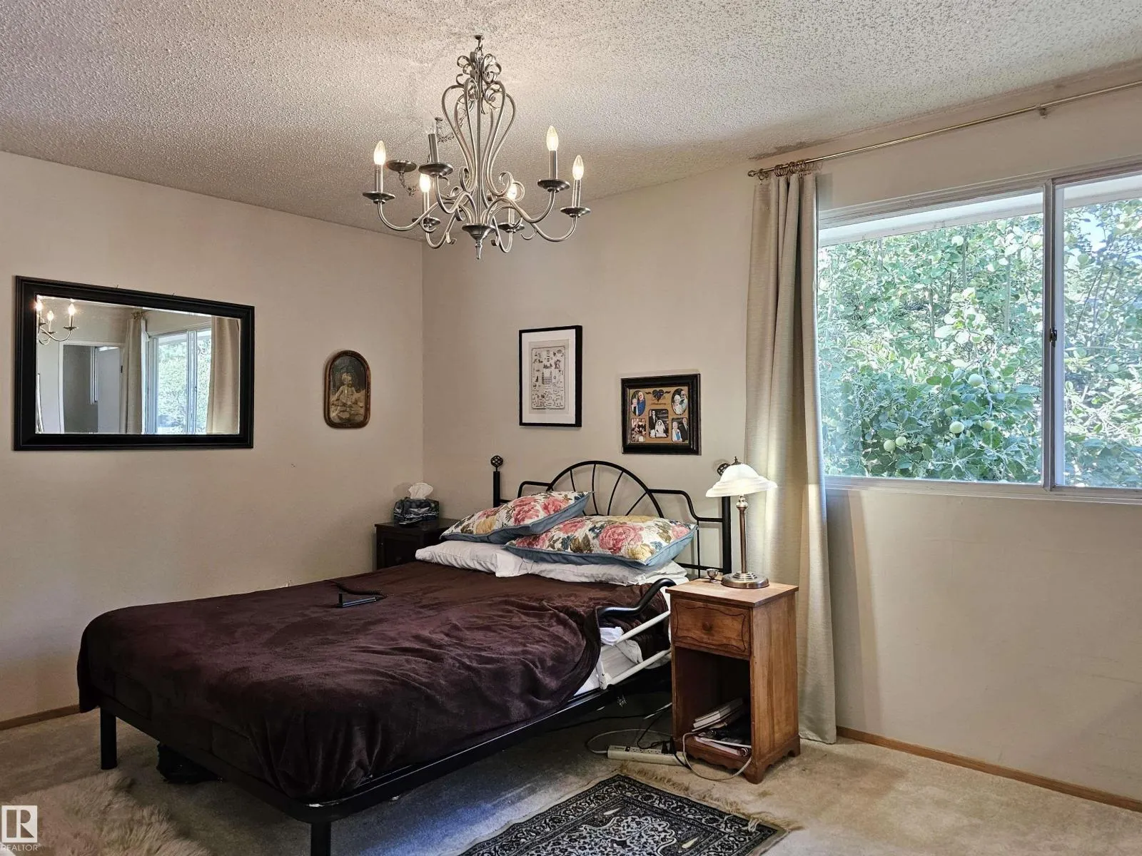 32 GATEWOOD AV