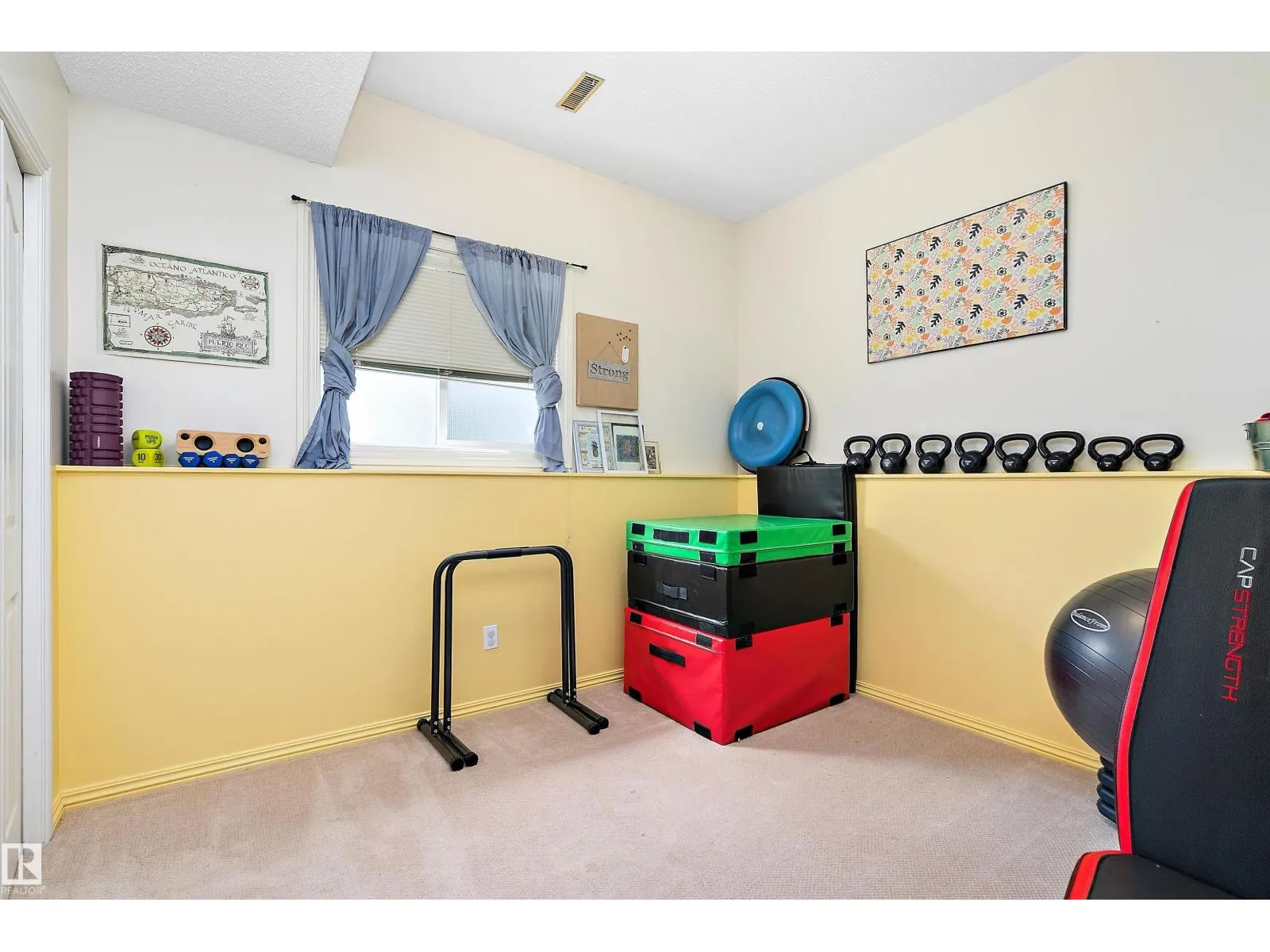 18 ORANGEWOOD PL