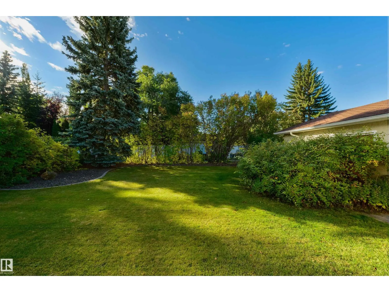 14007 53 AV NW