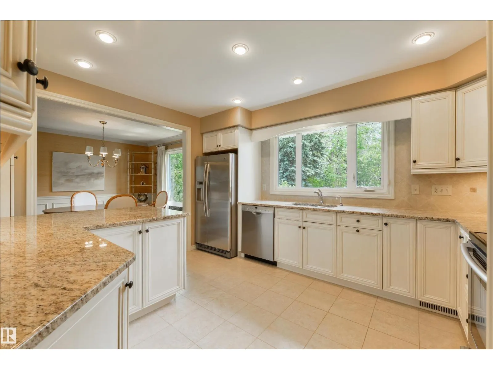 14007 53 AV NW