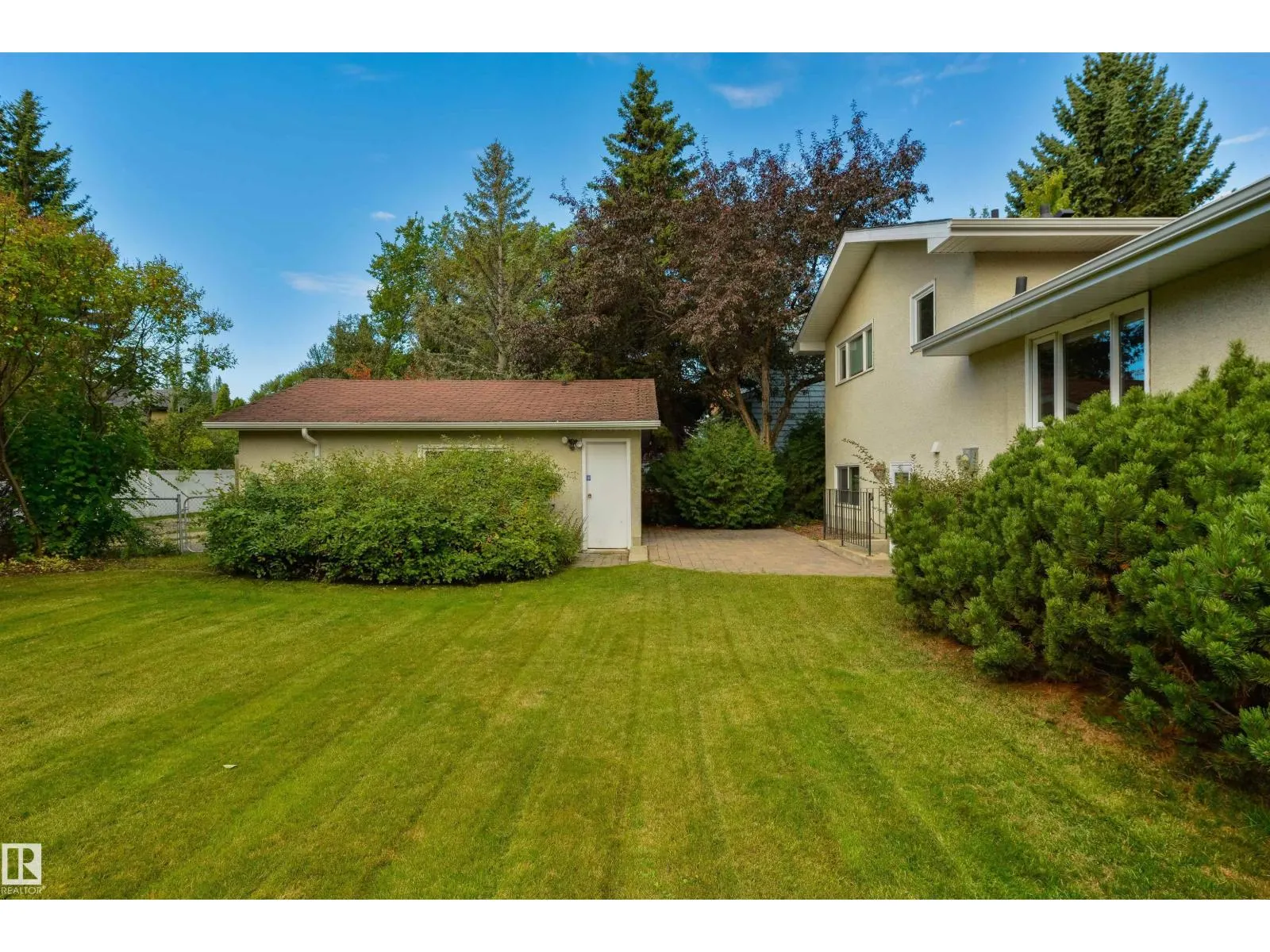 14007 53 AV NW