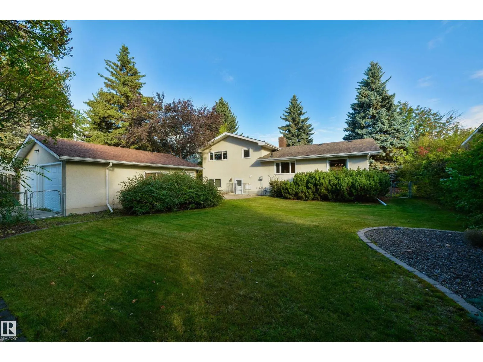 14007 53 AV NW