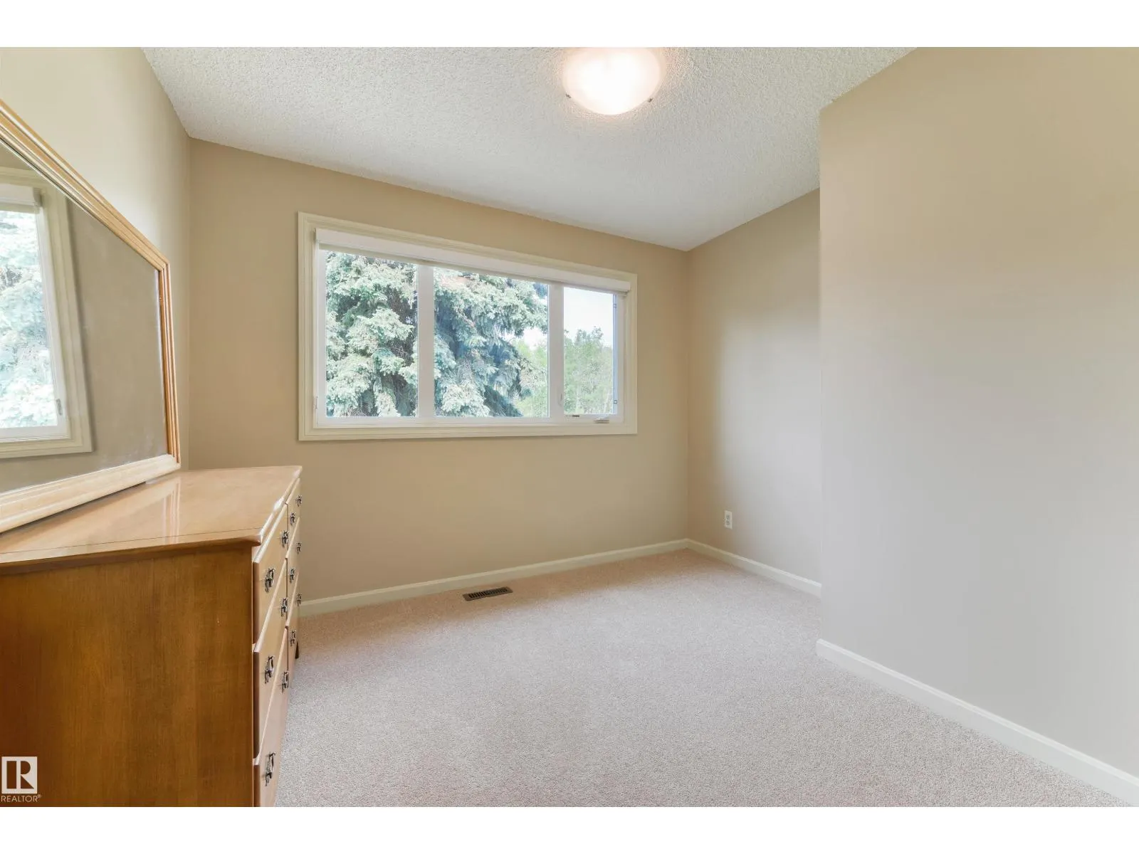 14007 53 AV NW