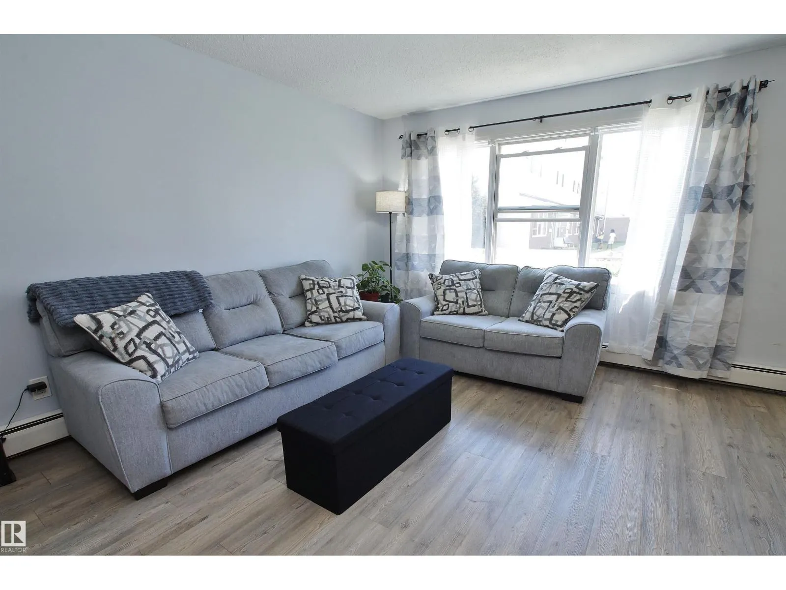 #30 13580 38 ST NW