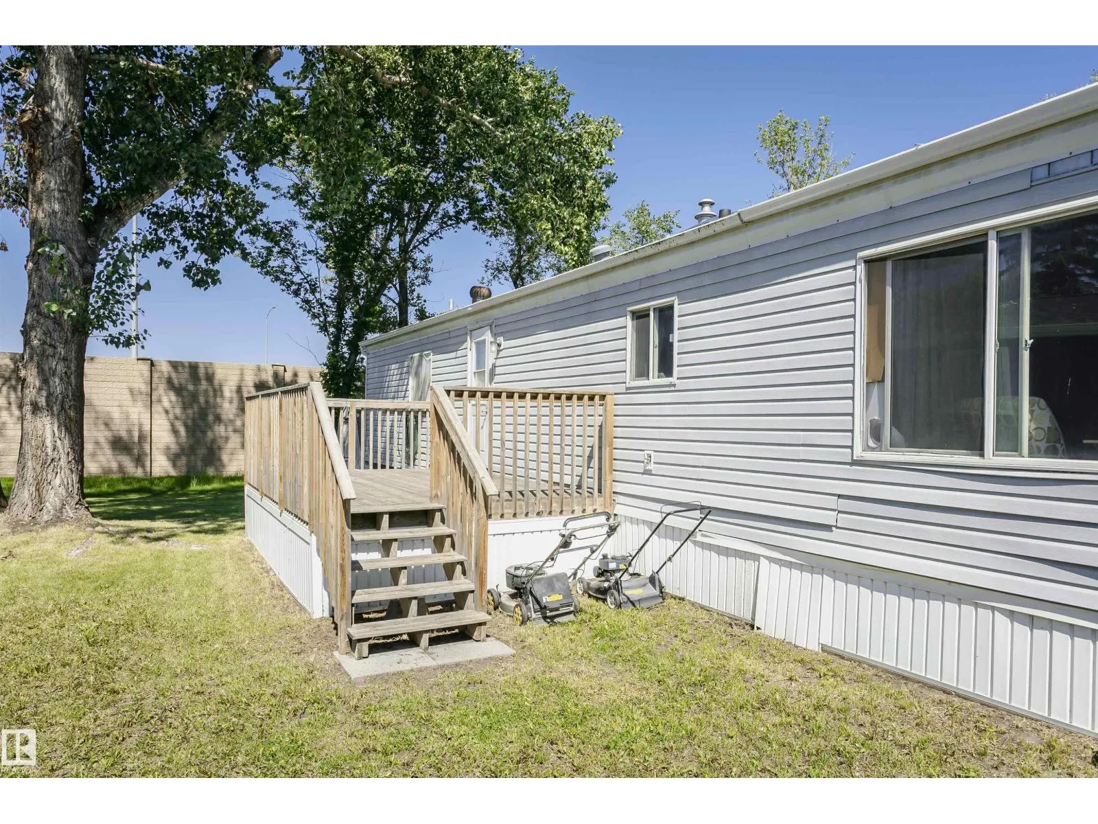 16 Willow Park Estates