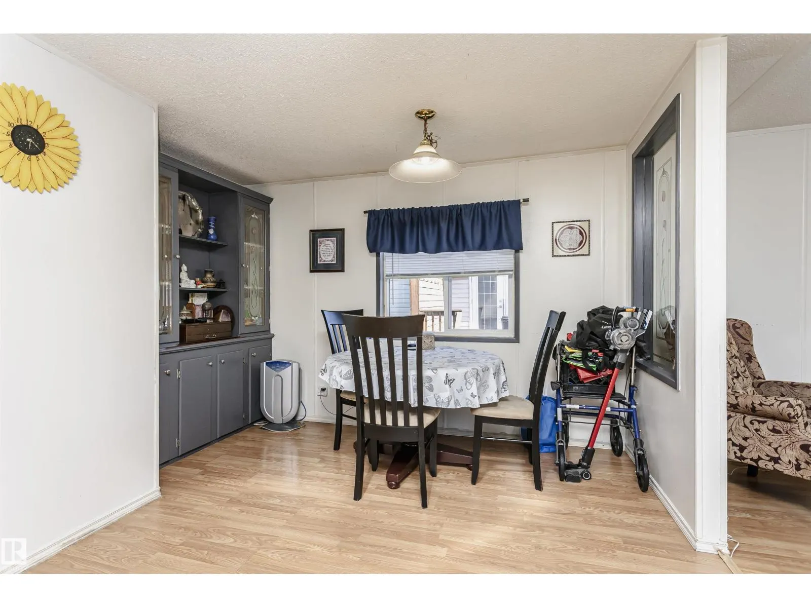 16 Willow Park Estates