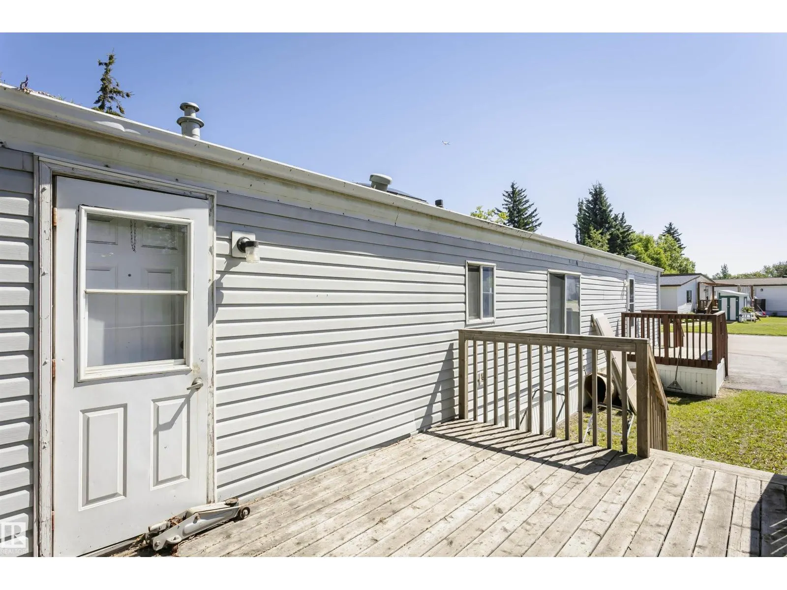 16 Willow Park Estates