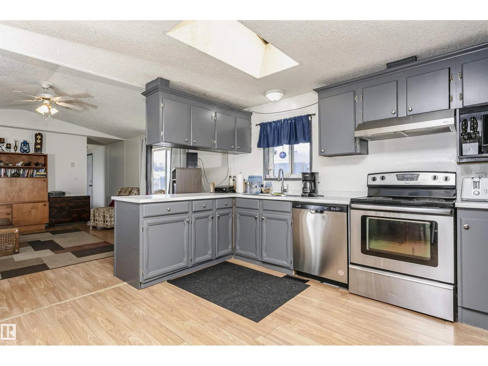 16 Willow Park Estates