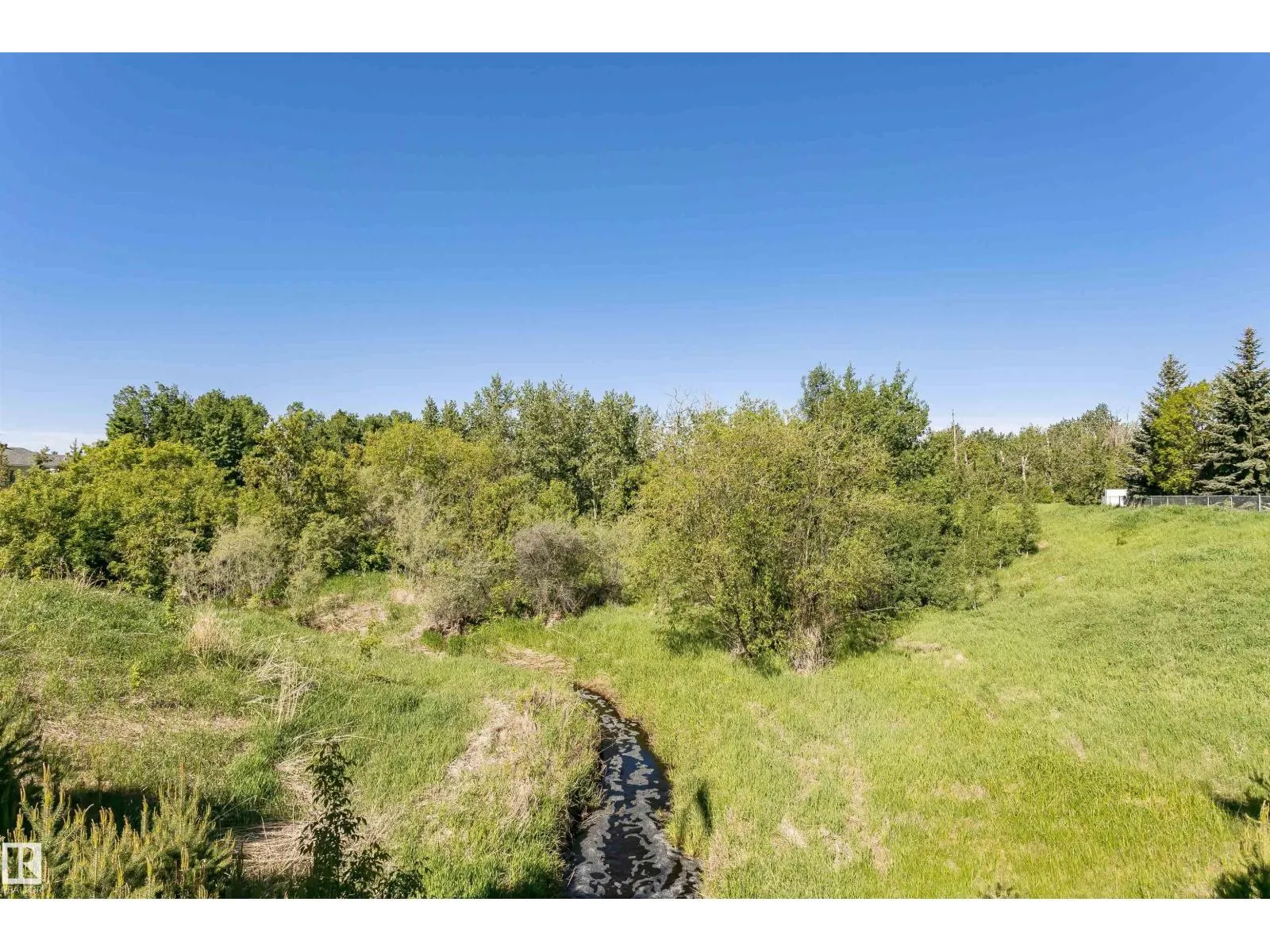 16 Willow Park Estates
