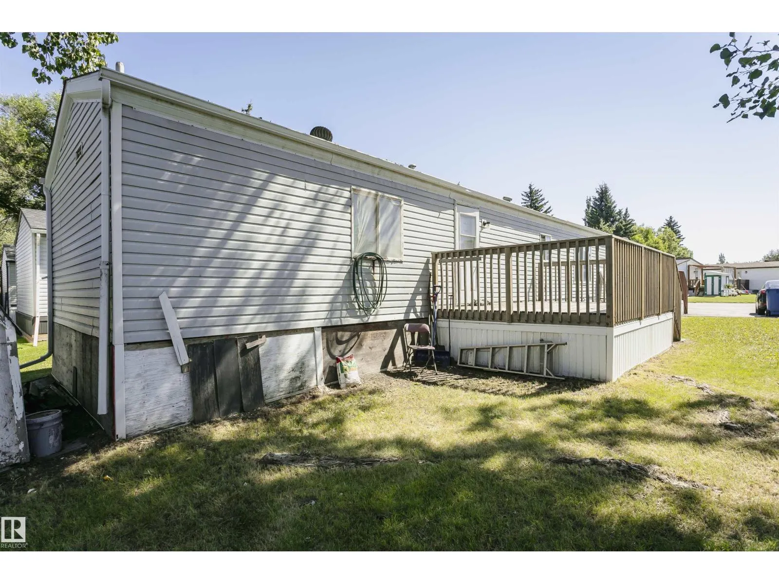 16 Willow Park Estates
