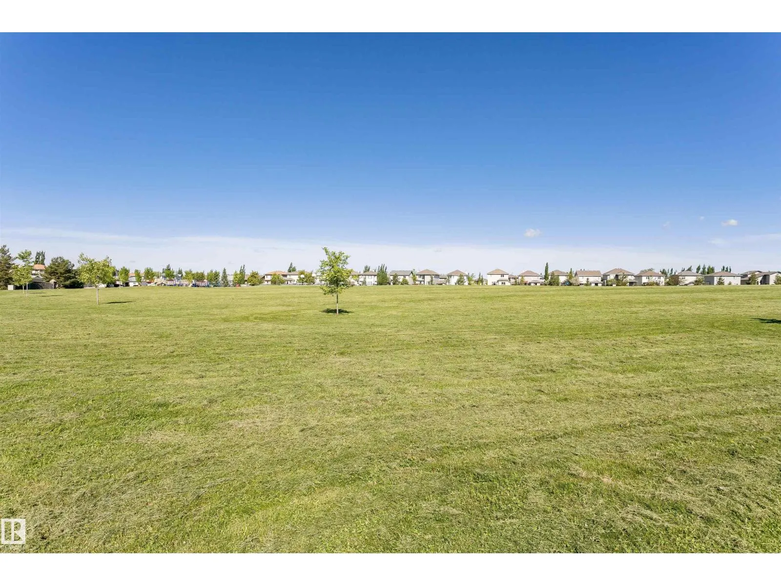 16 Willow Park Estates