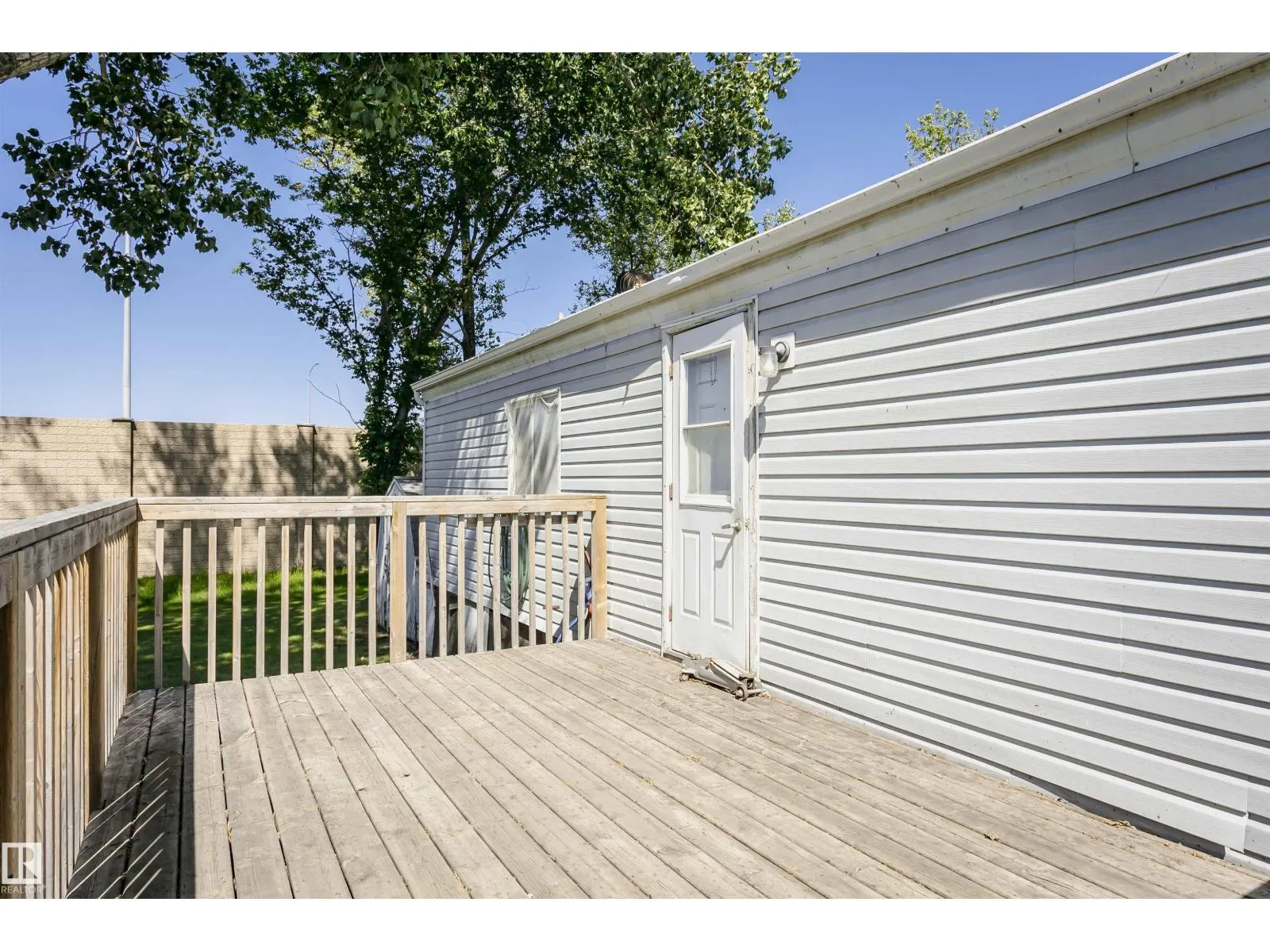16 Willow Park Estates