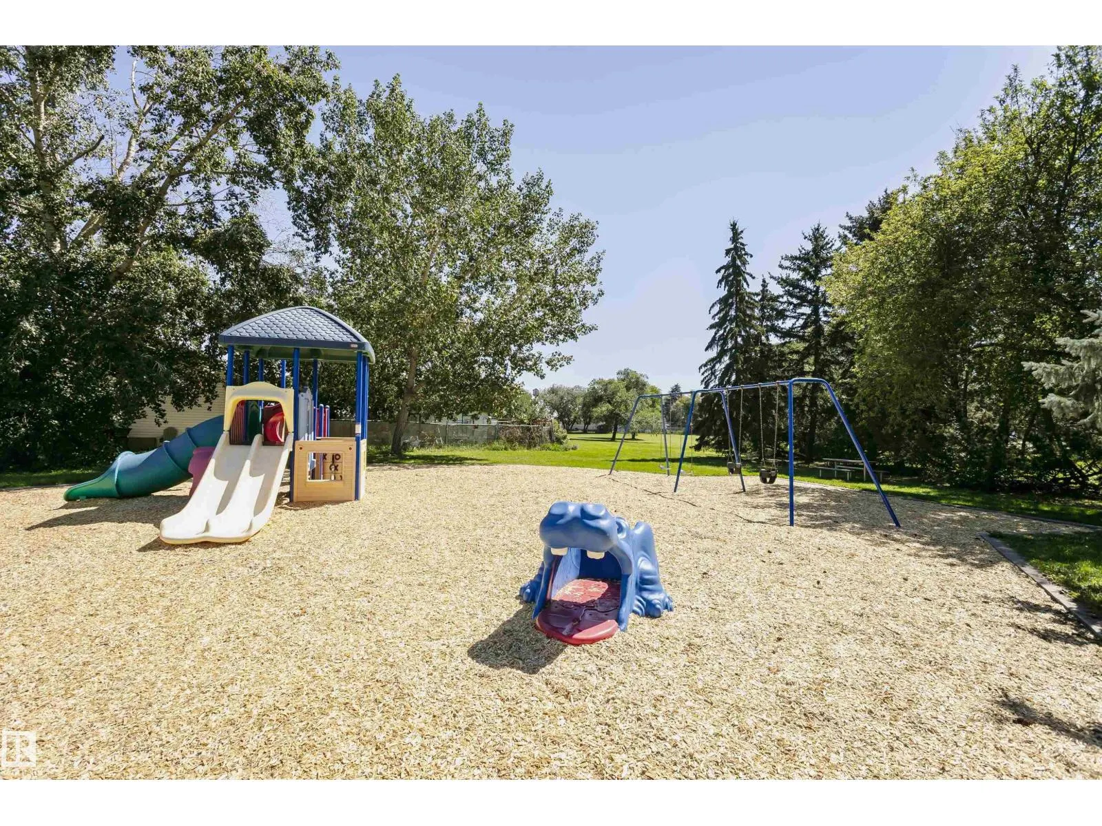 16 Willow Park Estates