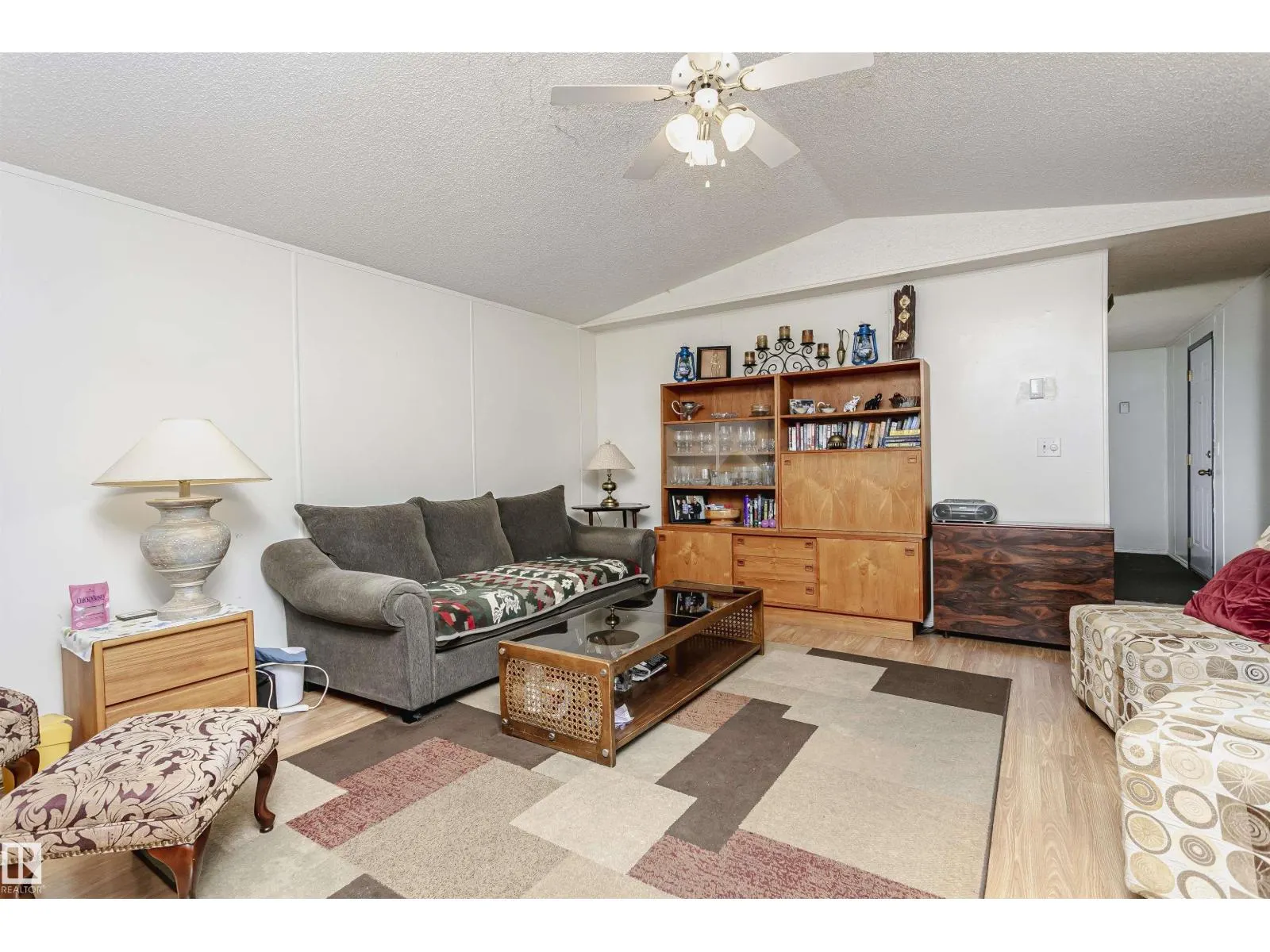 16 Willow Park Estates