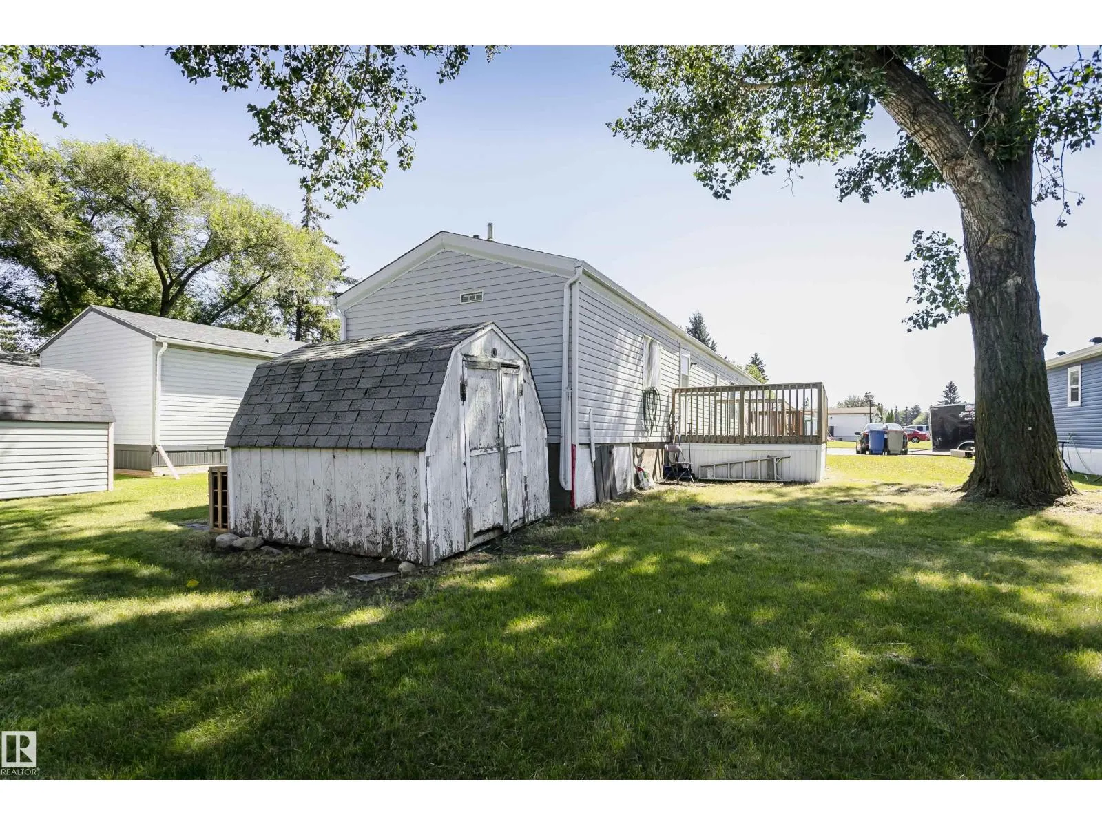 16 Willow Park Estates
