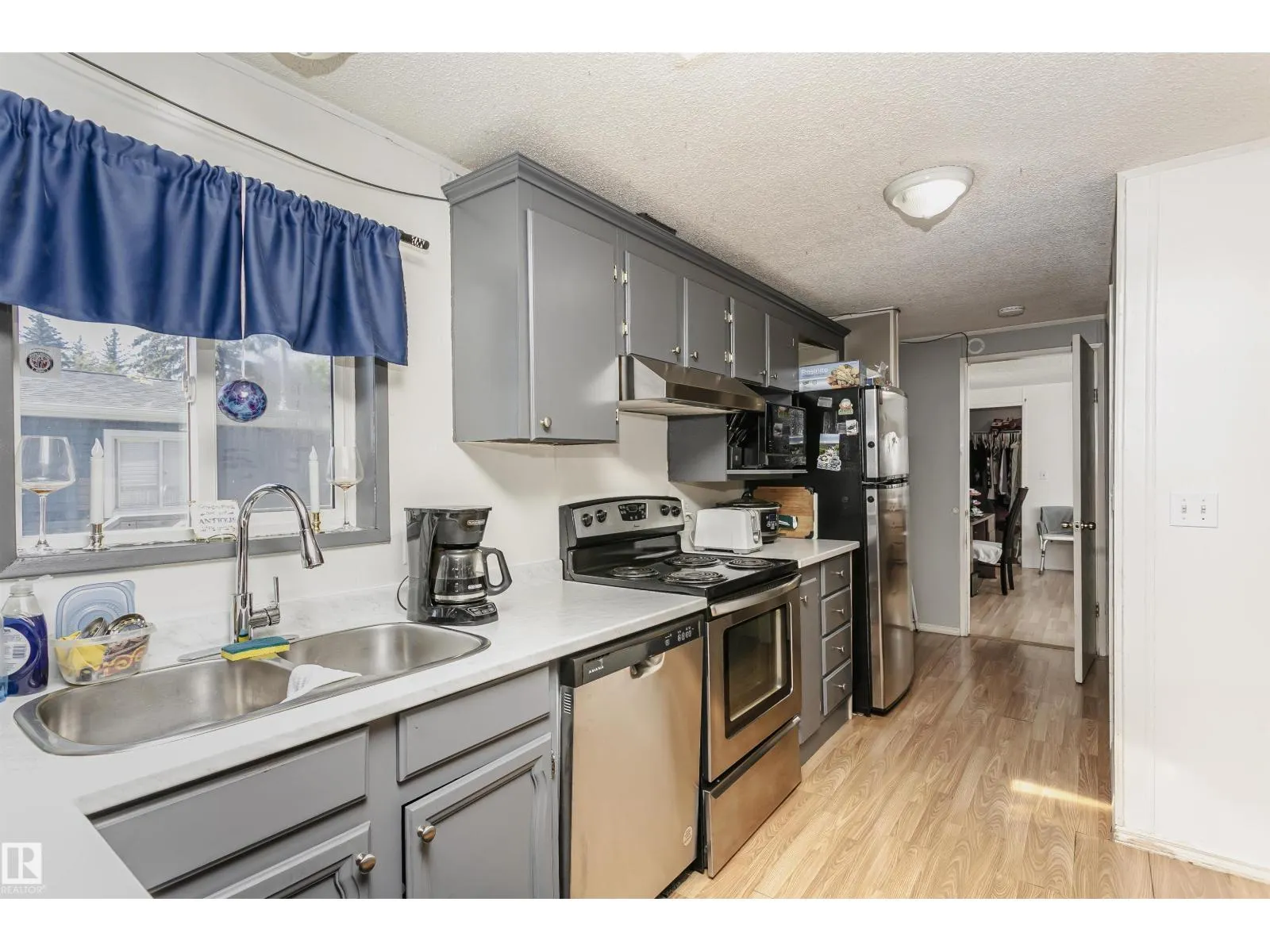 16 Willow Park Estates
