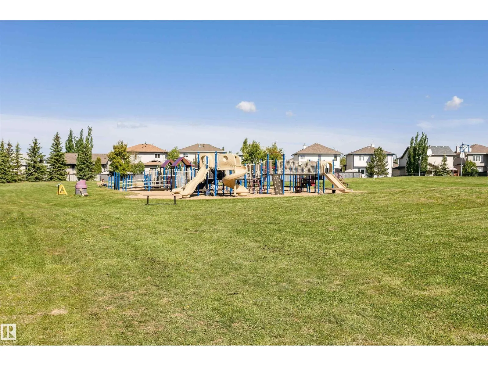 16 Willow Park Estates