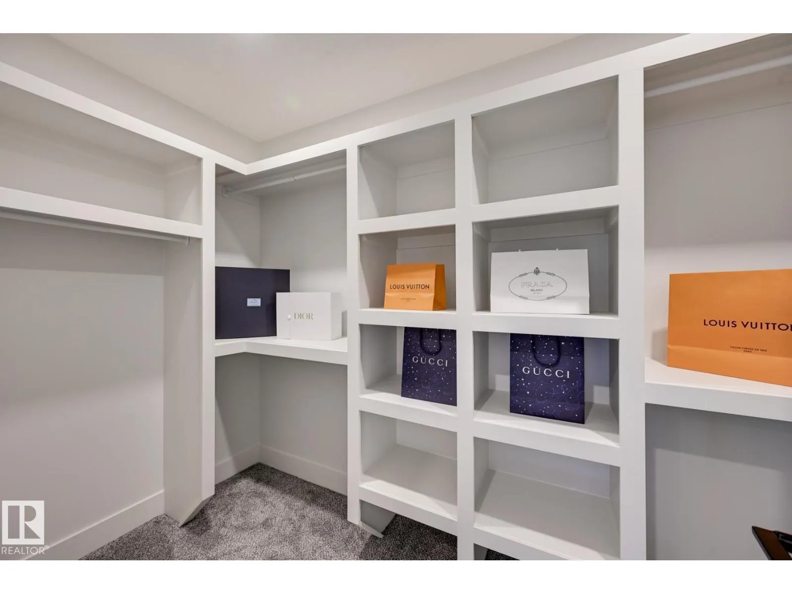 32 CANNES CV