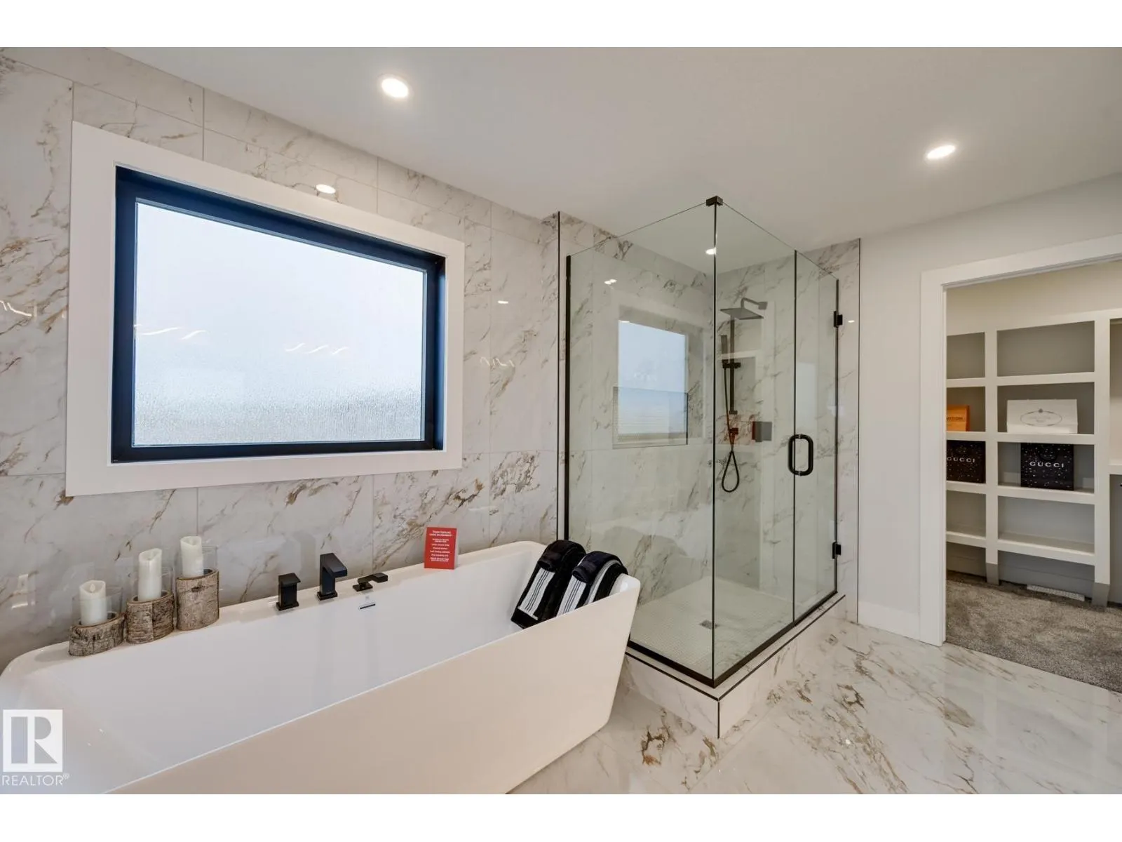 32 CANNES CV