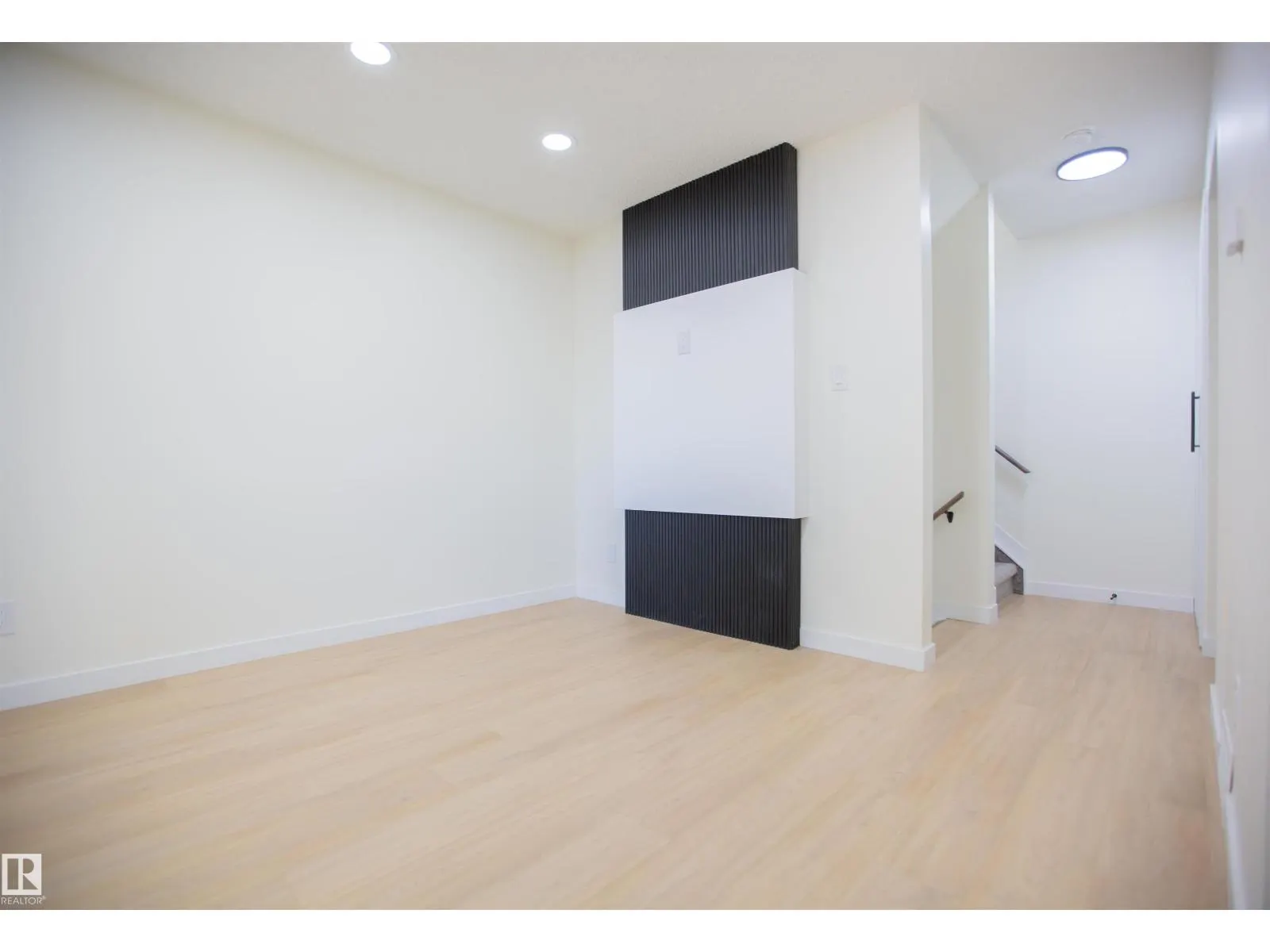 #1 14120 80 ST NW