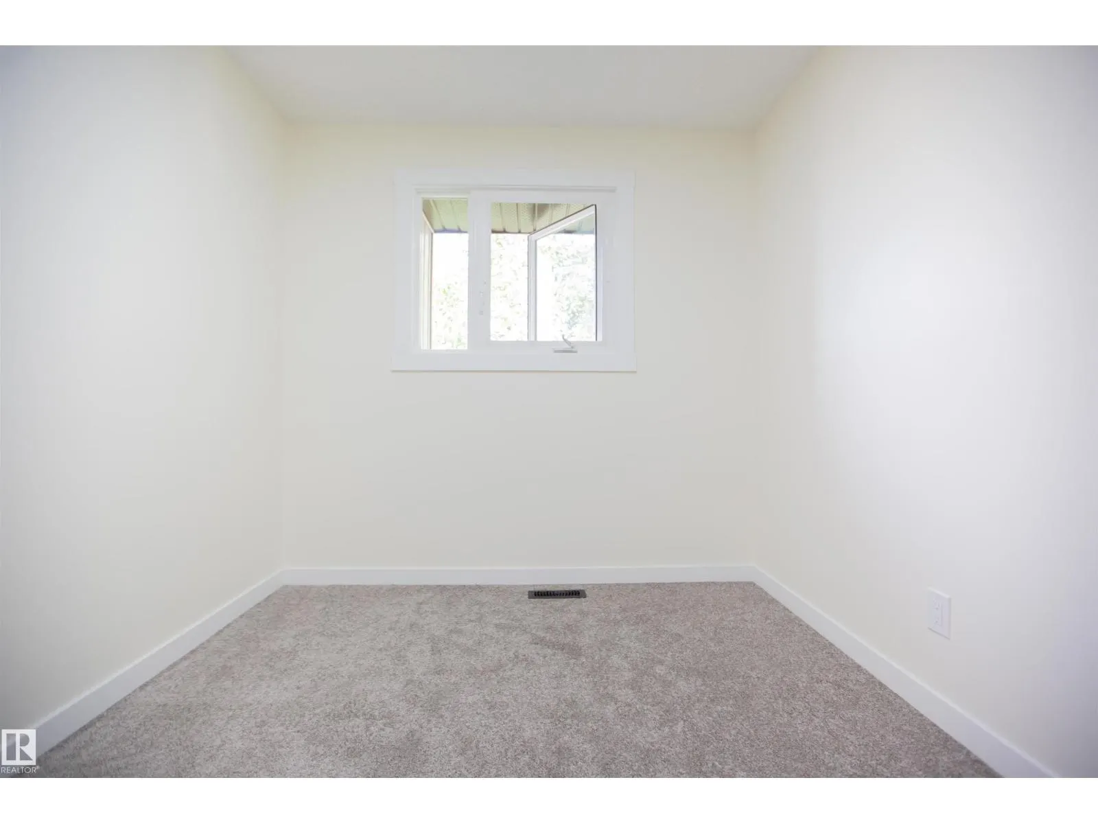 #1 14120 80 ST NW