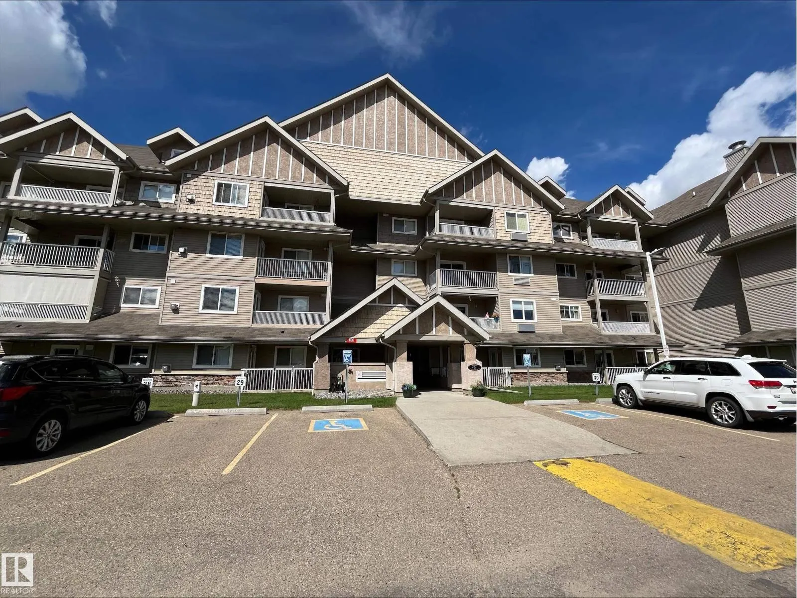 #204B 6 SPRUCE RIDGE DR