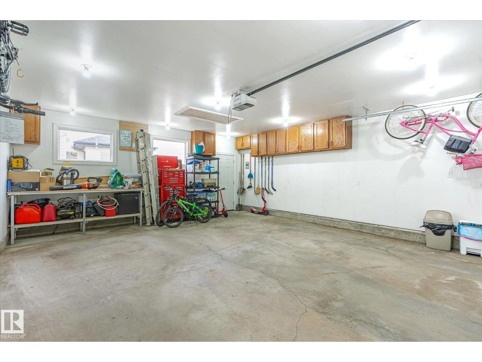 14867 141 ST NW