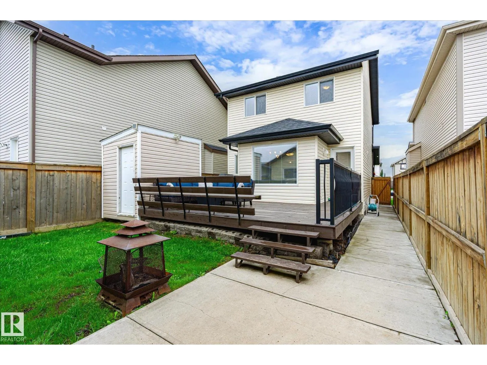 14867 141 ST NW