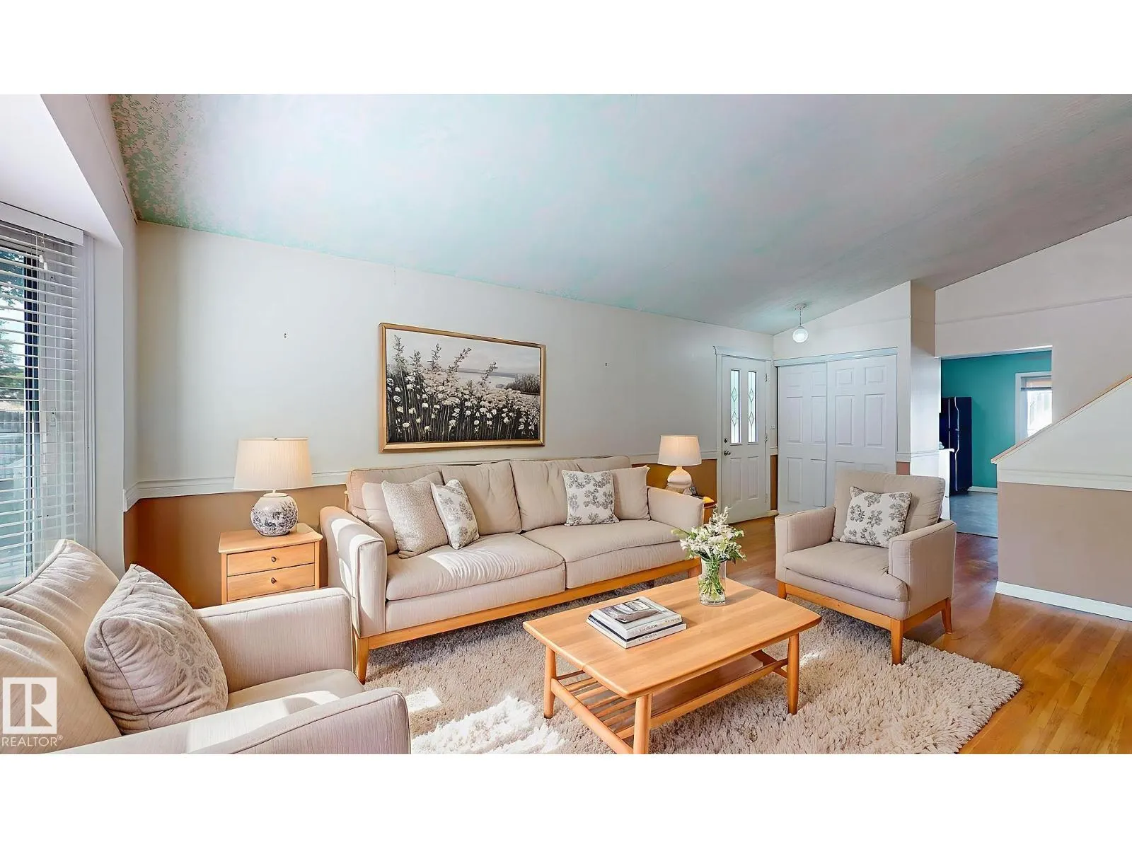218 GREENWOOD DR