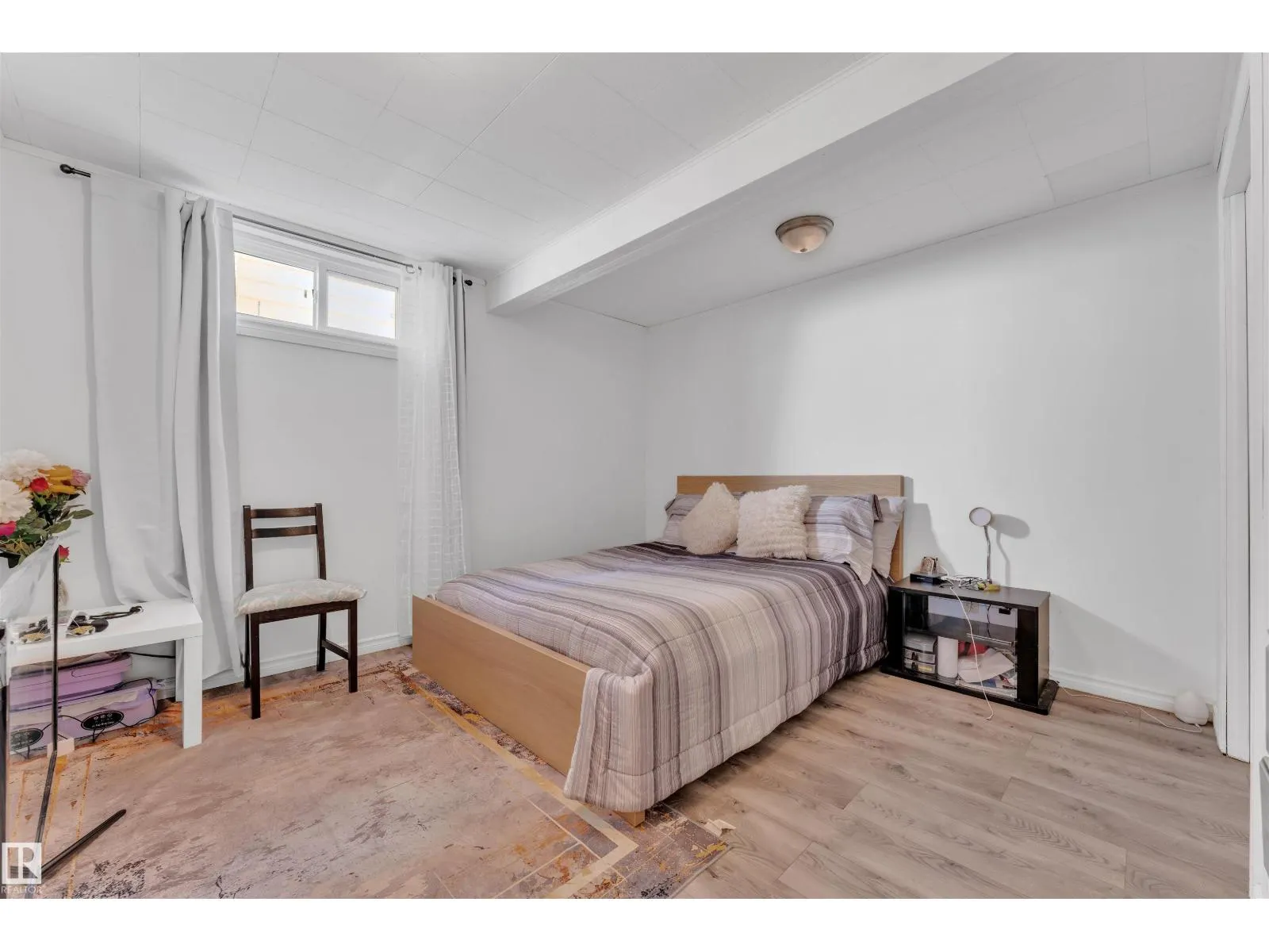 9320 150 AV NW NW