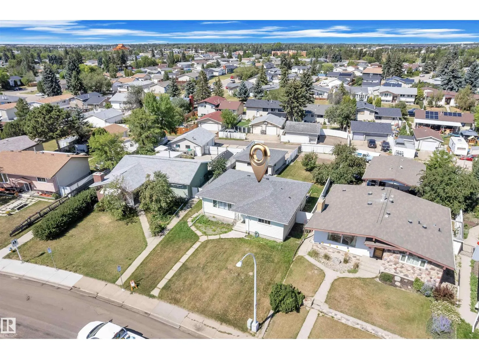 9320 150 AV NW NW