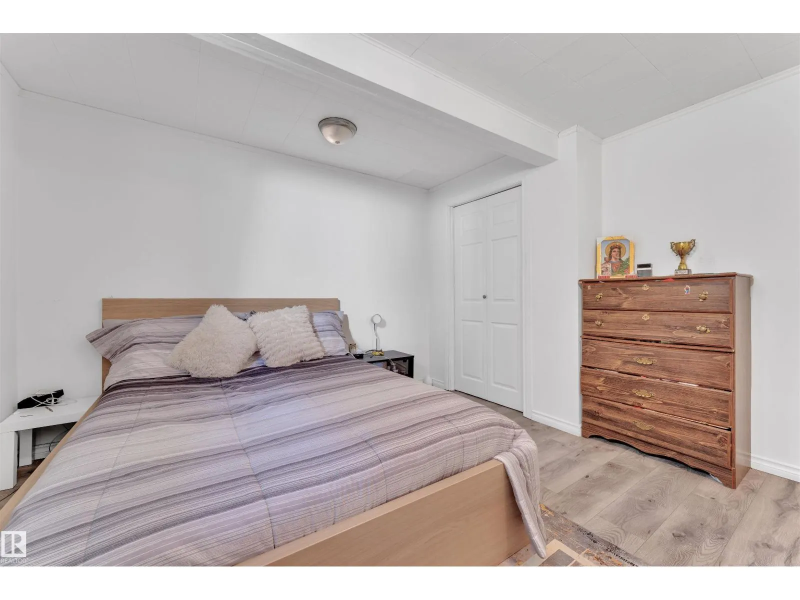 9320 150 AV NW NW