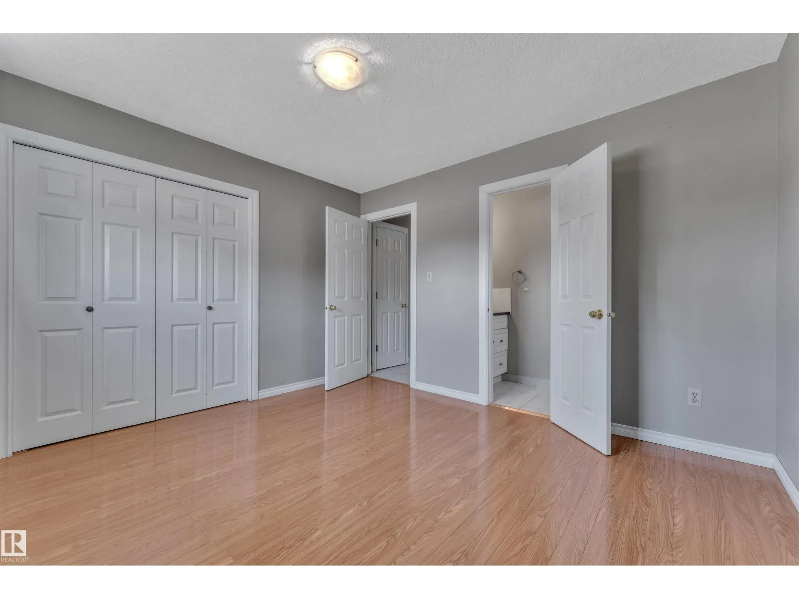 9320 150 AV NW NW