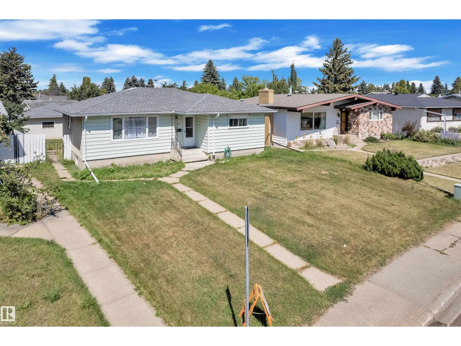 9320 150 AV NW NW